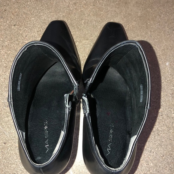 Via Spiga Bootie, Blk, 10M. Real leather booties but too tall for my arch. - Picture 10 of 10